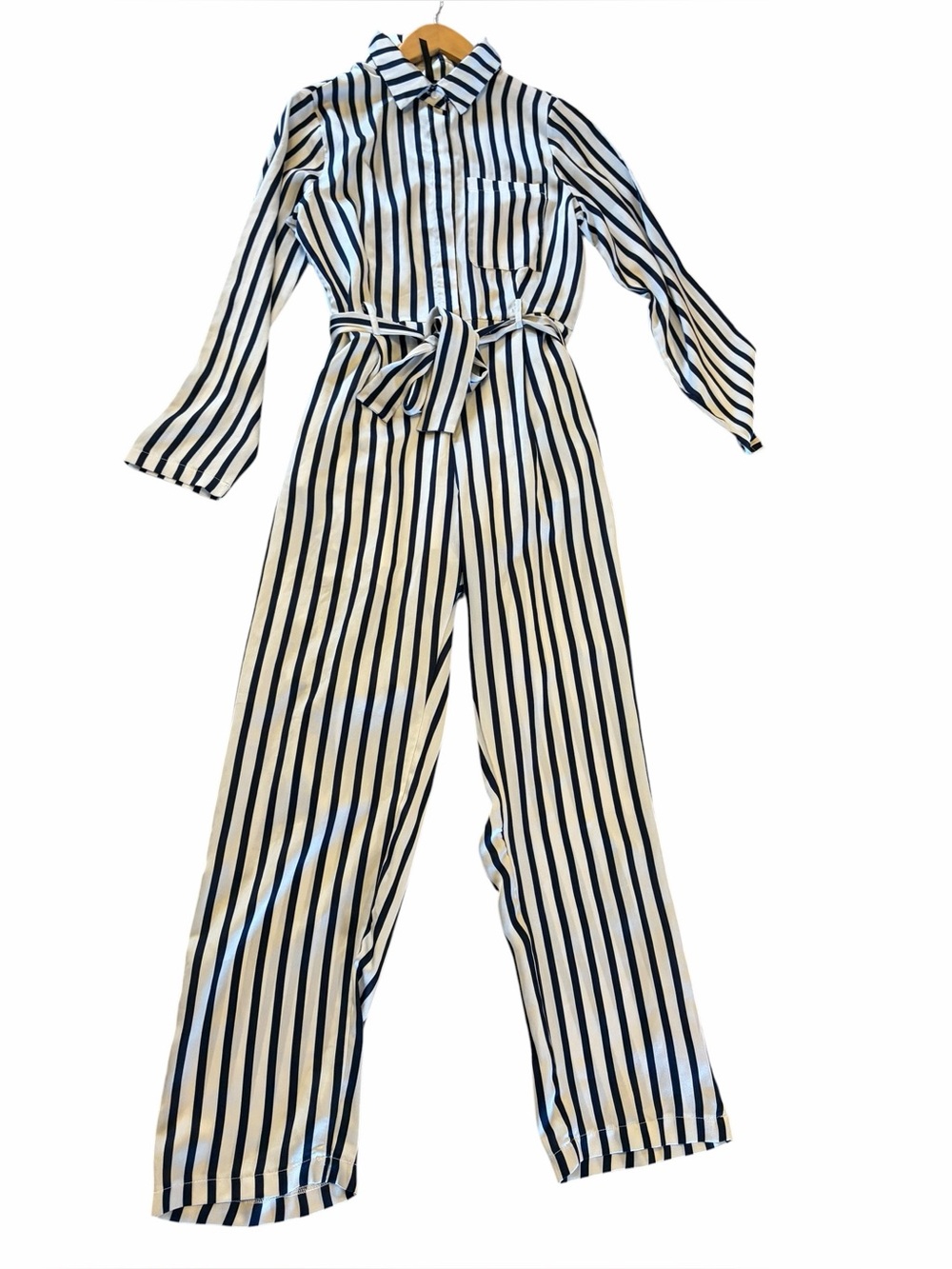ELLI WHITE Navy White Vertical Stripe Belted Waist Long Sleeve Satin Jumpsuit